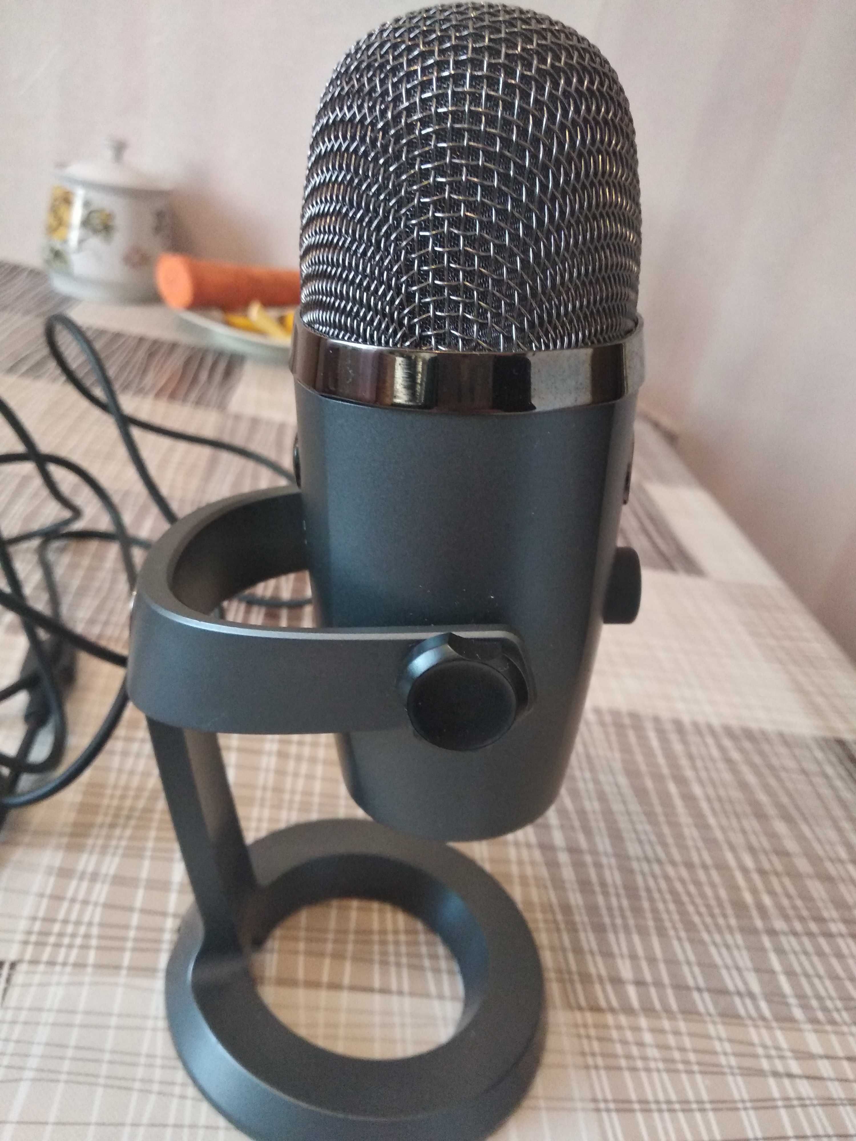 Мікрофон Blue Yeti Nano
