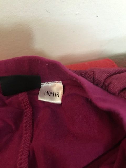 Roupa de menina - Jardineiras, Vestidos, saia e saia com leggins