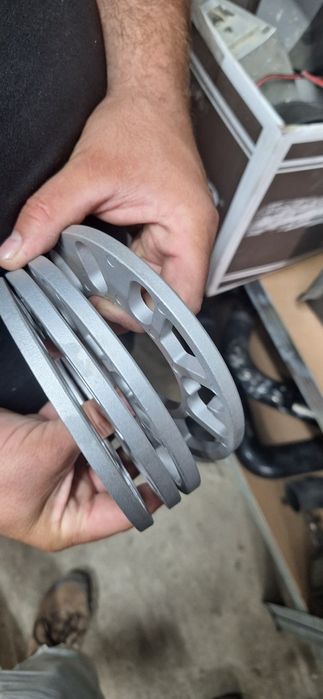 Espaçadores de rodas universais