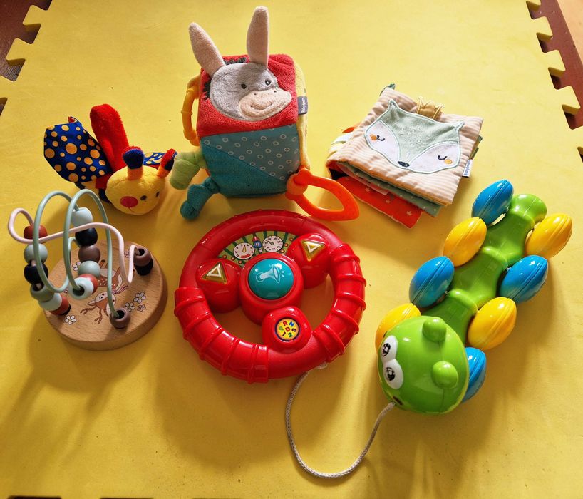Zestaw zabawek dla niemowlaka