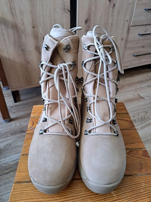 Sprzedam buty treningowe.