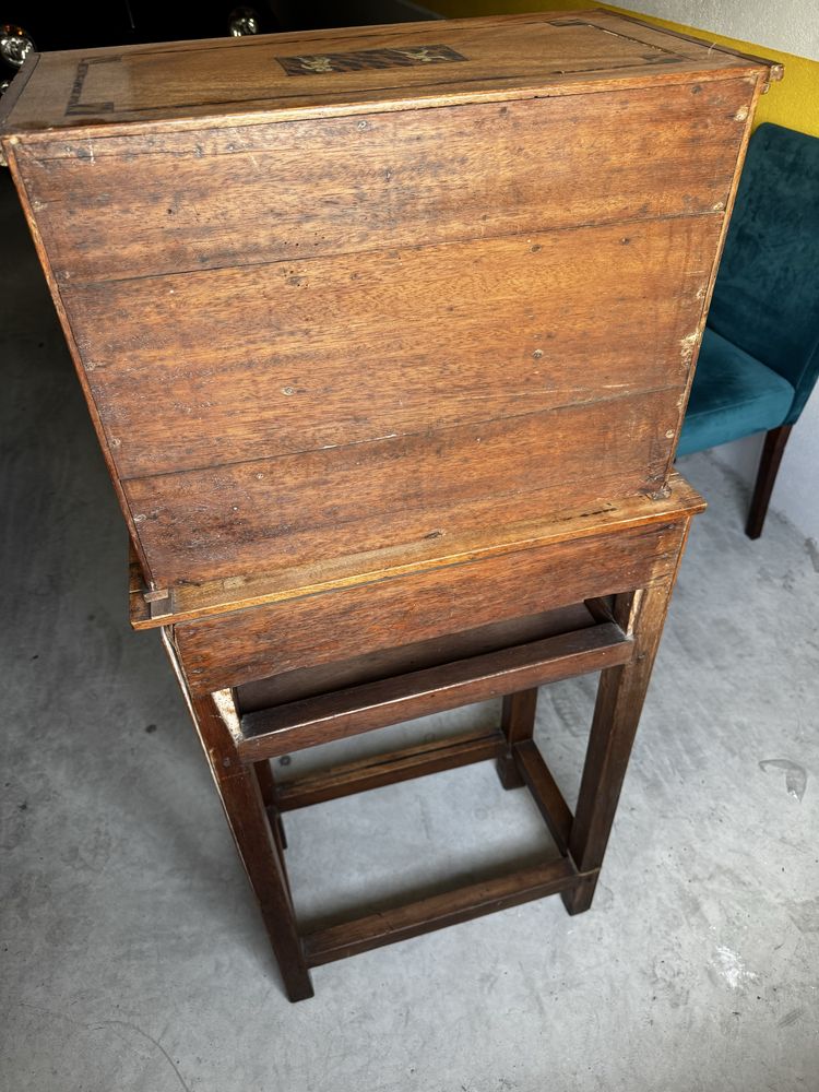 Móvel decorativo para restauro