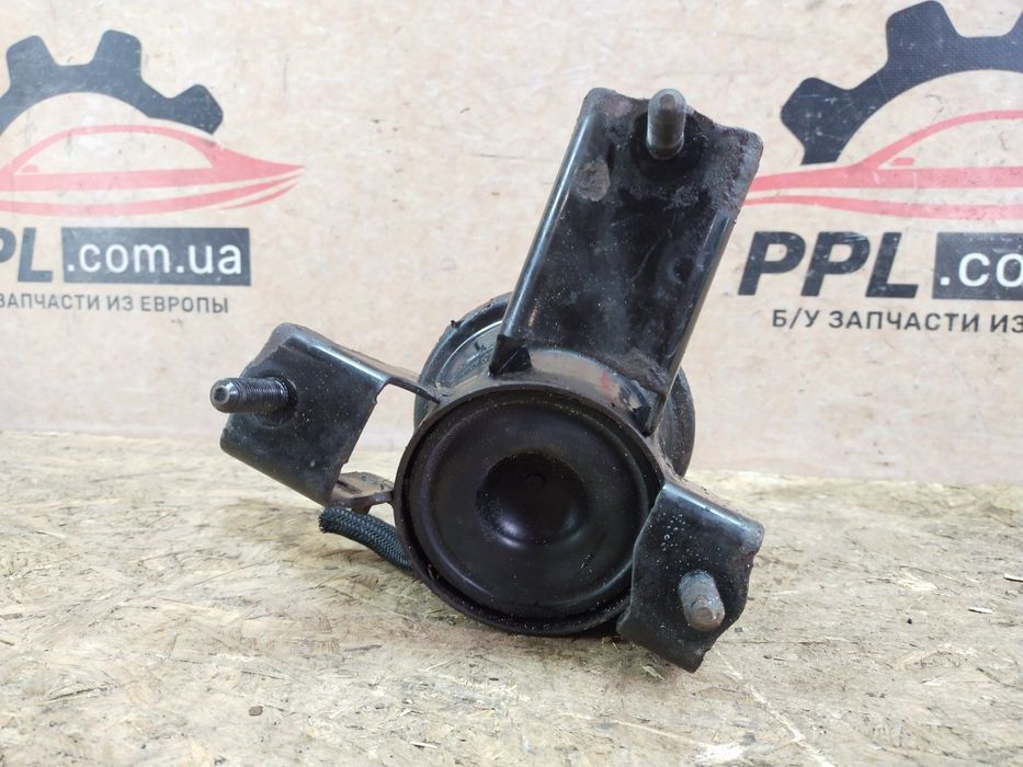 Toyota Sienna 10- 3.5 Подушка опора двигателя передняя 136200-1920