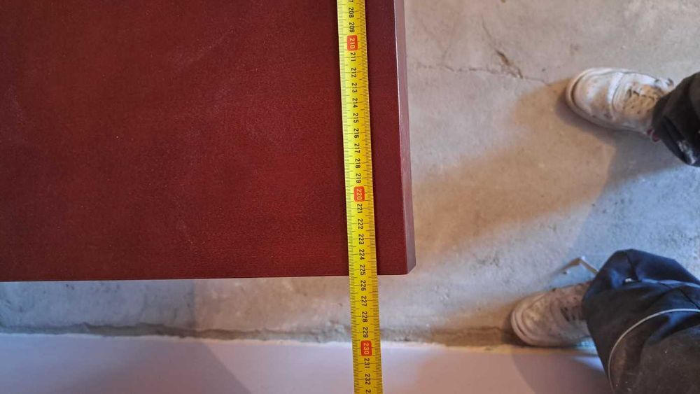 Stół rozkładany, idealny do salonu.  Długośc: 1250/1750/2250 mm.