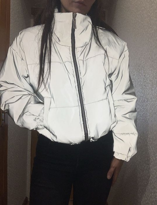 Жіноча світловідбиваюча куртка розмір  S-M