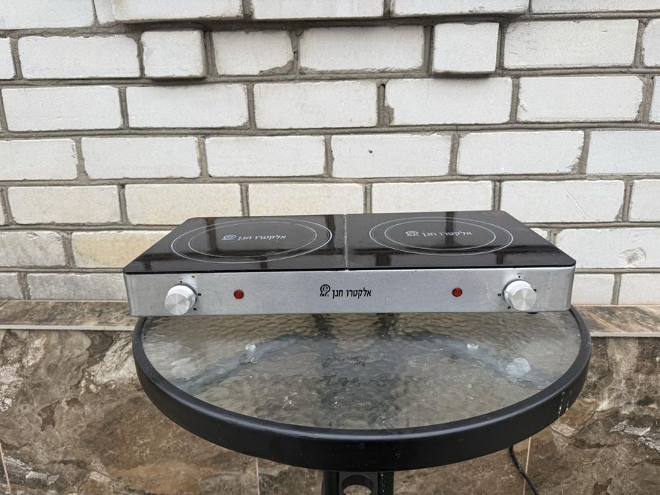 Електроплита в хорошому стані