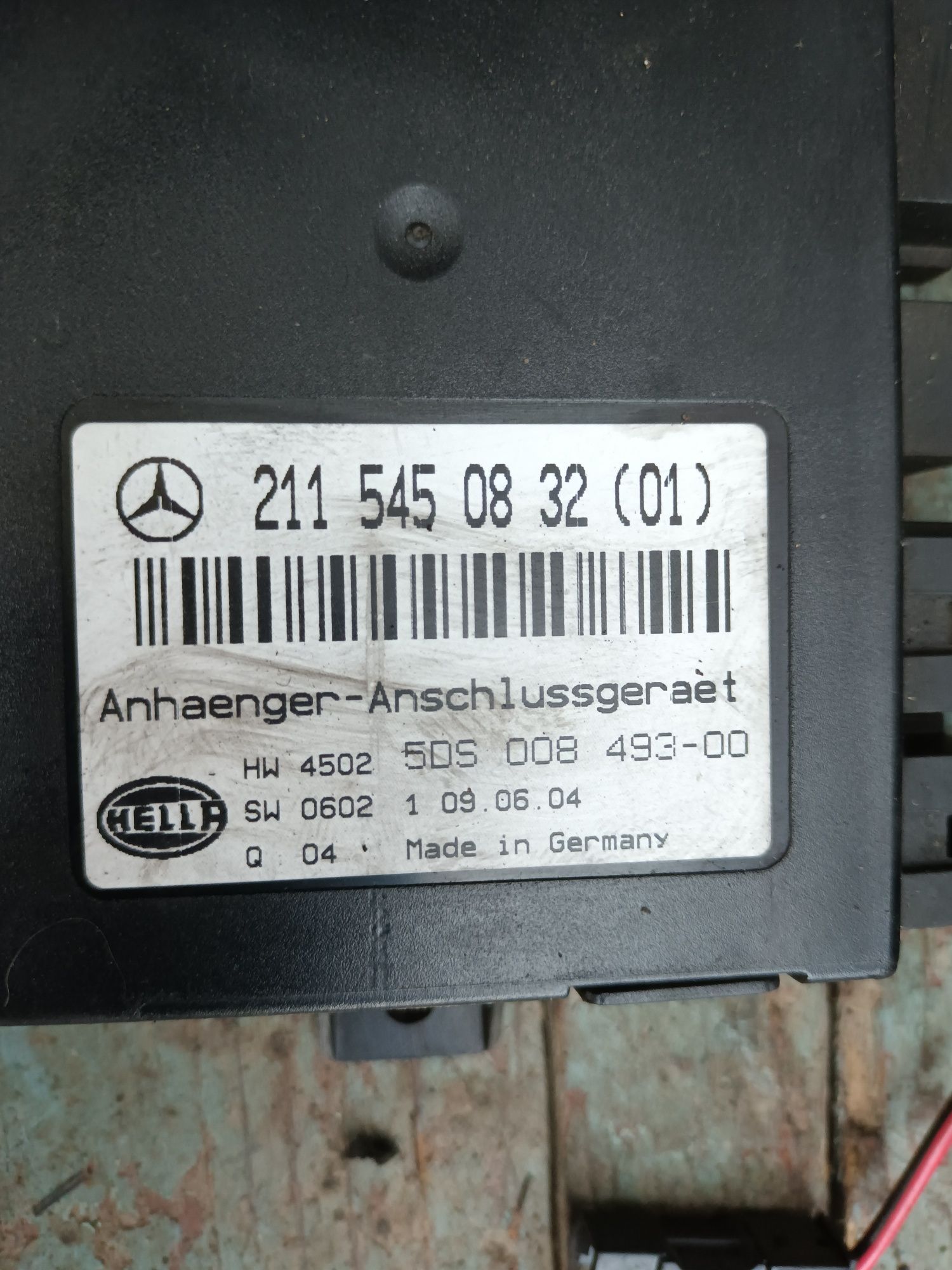 Фаркоп Mercedes-Benz W211 оригінальний відкидний