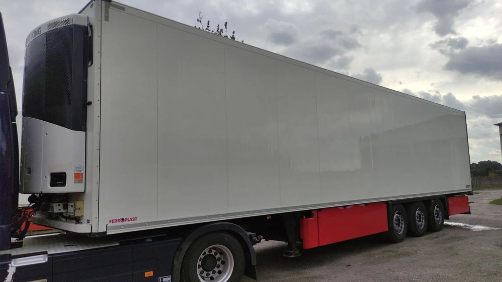 Schmitz Cargobull SKO 24 Hakówka