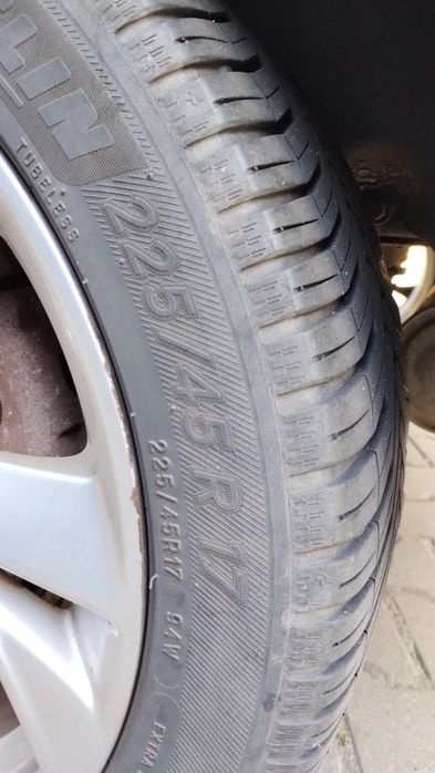 Opony wielosezonowe 225/45/R17 Michelin 2 szt