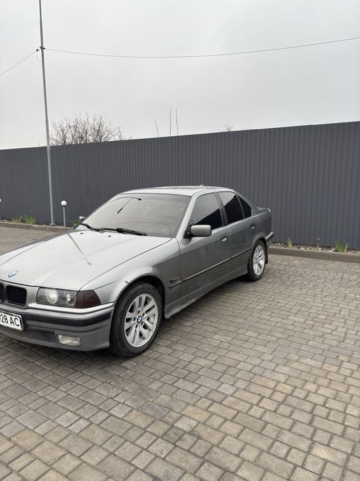 Bmw e36 320i