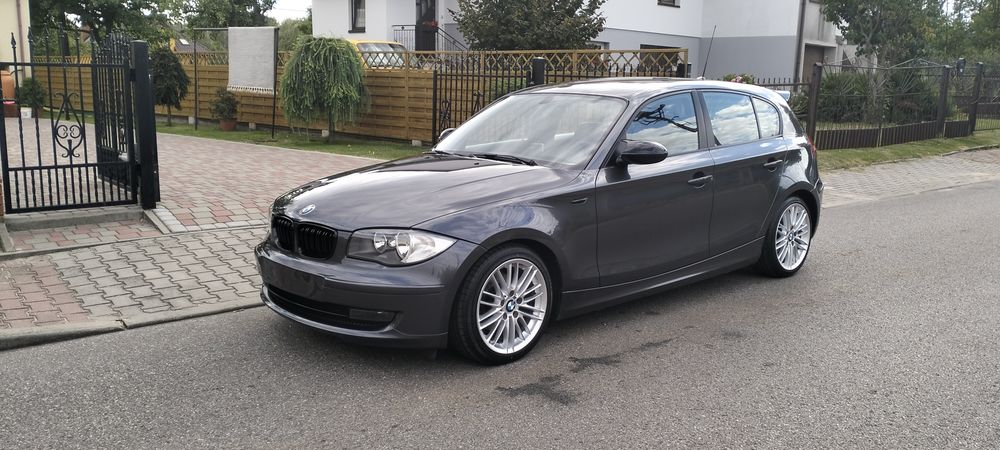 BMW 118i. Niski przebieg. Full Opcja