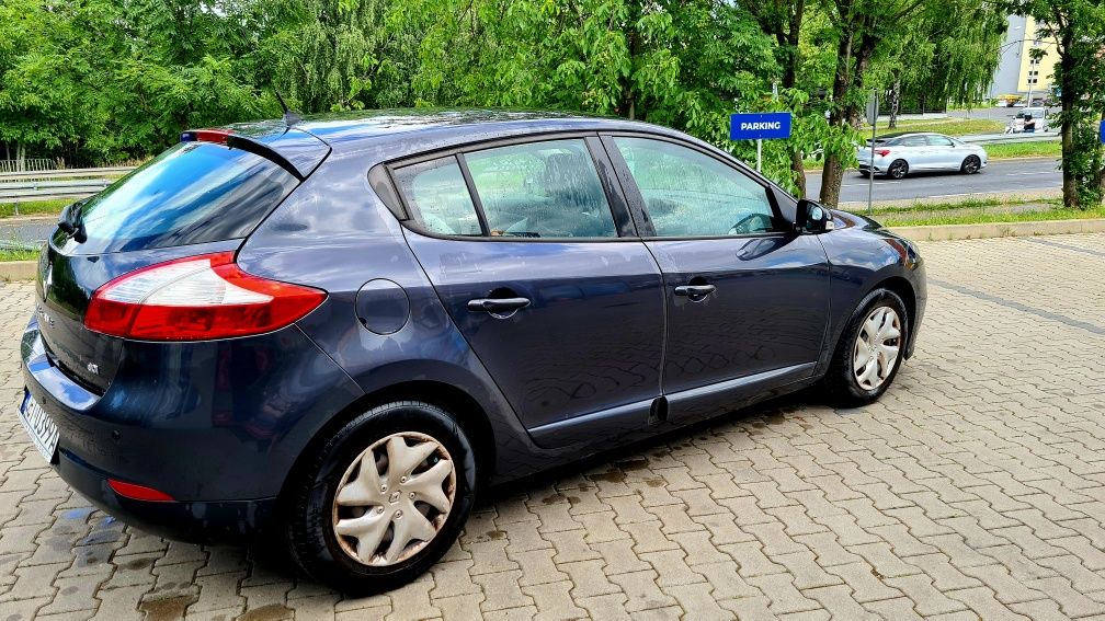 Renault Megane. 6 biegów, Super stan czujniki cofania