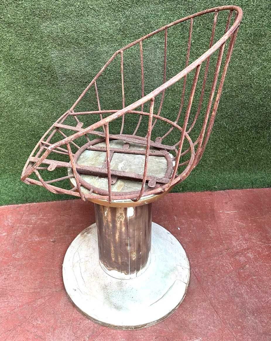 CADEIRA ANTIGA E RARA