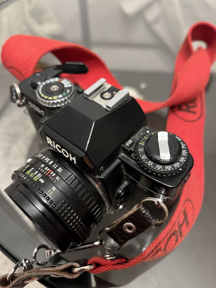 Analogowy Ricoch XR 7 z obiektywem 50/2 Rikenon