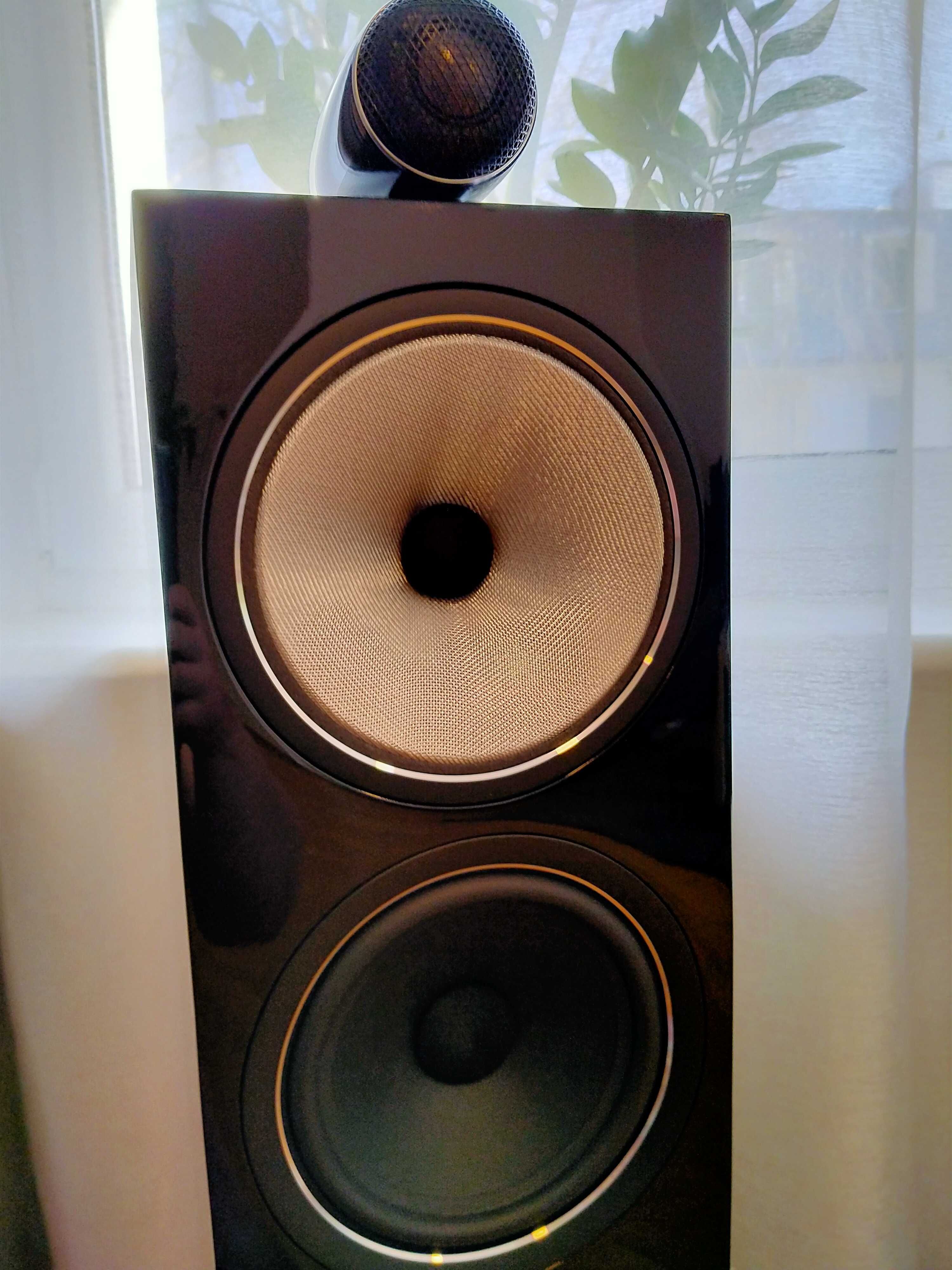 Bowers & Wilkins 702 S2