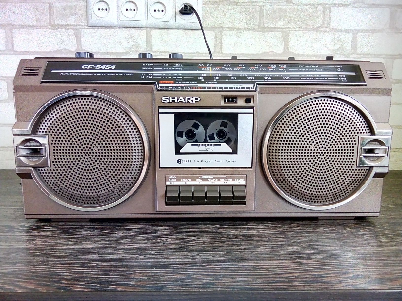 SHARP GF-5454 HB Stereo Radio Tape Recorder 1983