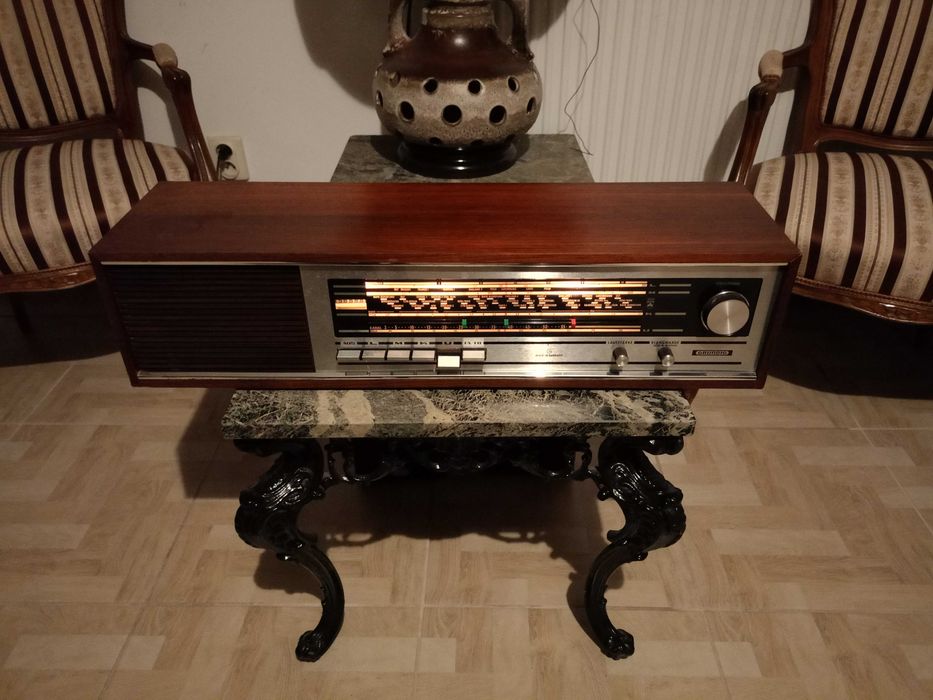 Zabytkowe Radio GRUNDIG RF 150 Vintage