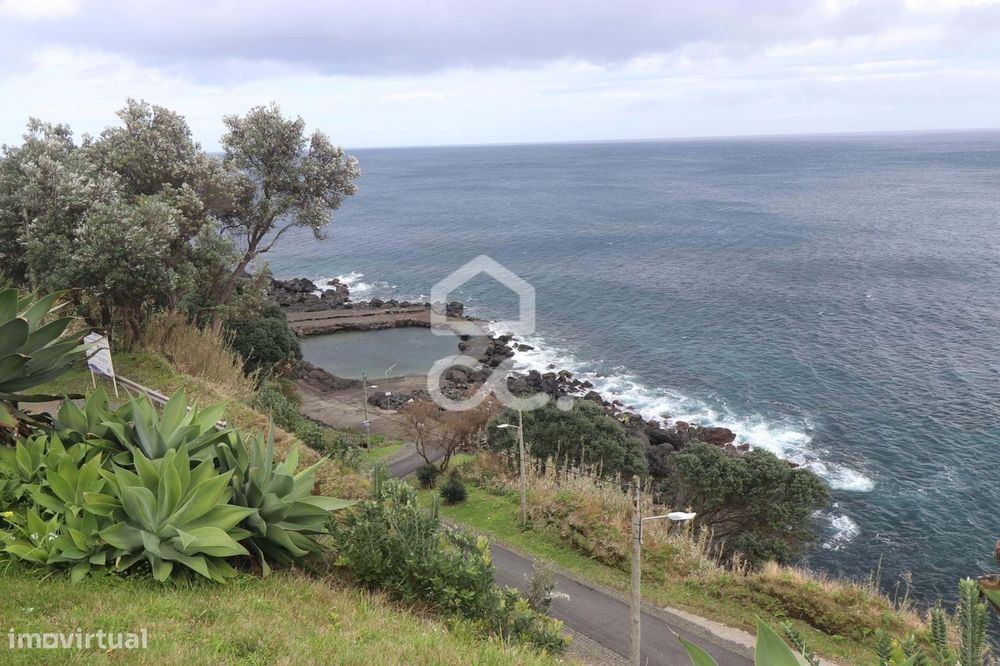 Terreno Rústico com 4.380,00 m2 - Santo António - Ponta Delgada