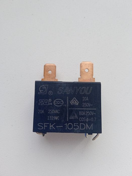 Продам реле SFK-105DM 4 шт.