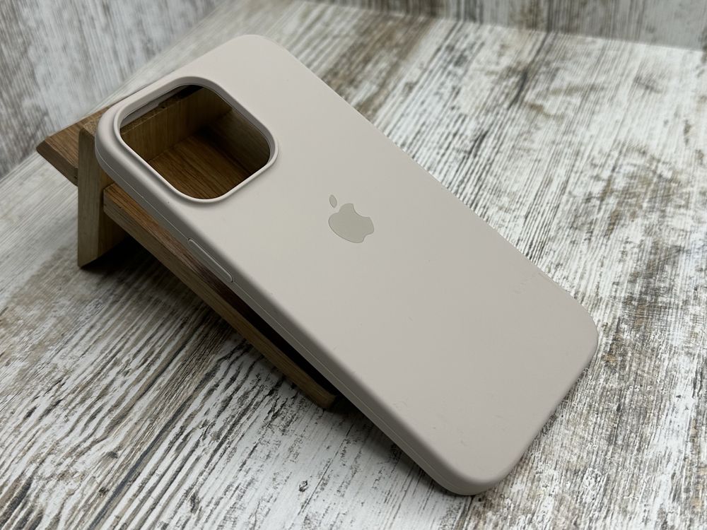 Чехол Silicone Case на iPhone 15 Pro Max/ 15 Pro/ 15