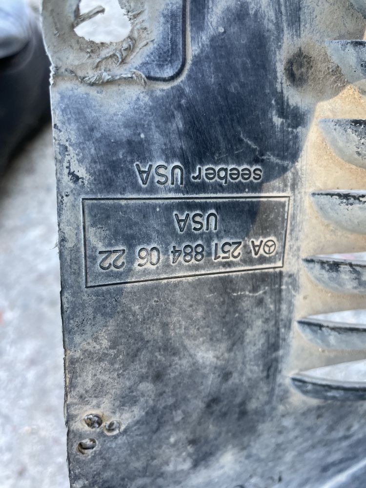 Nadkole przod  prawe lewe Mercedes R klasa w251
