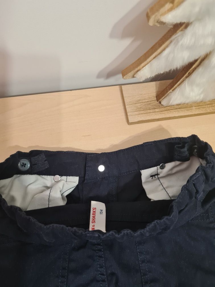 Spodnie 134 eleganckie jeans