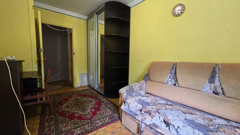 Продам! 3-х ком квартира метро Индустриальная 23500