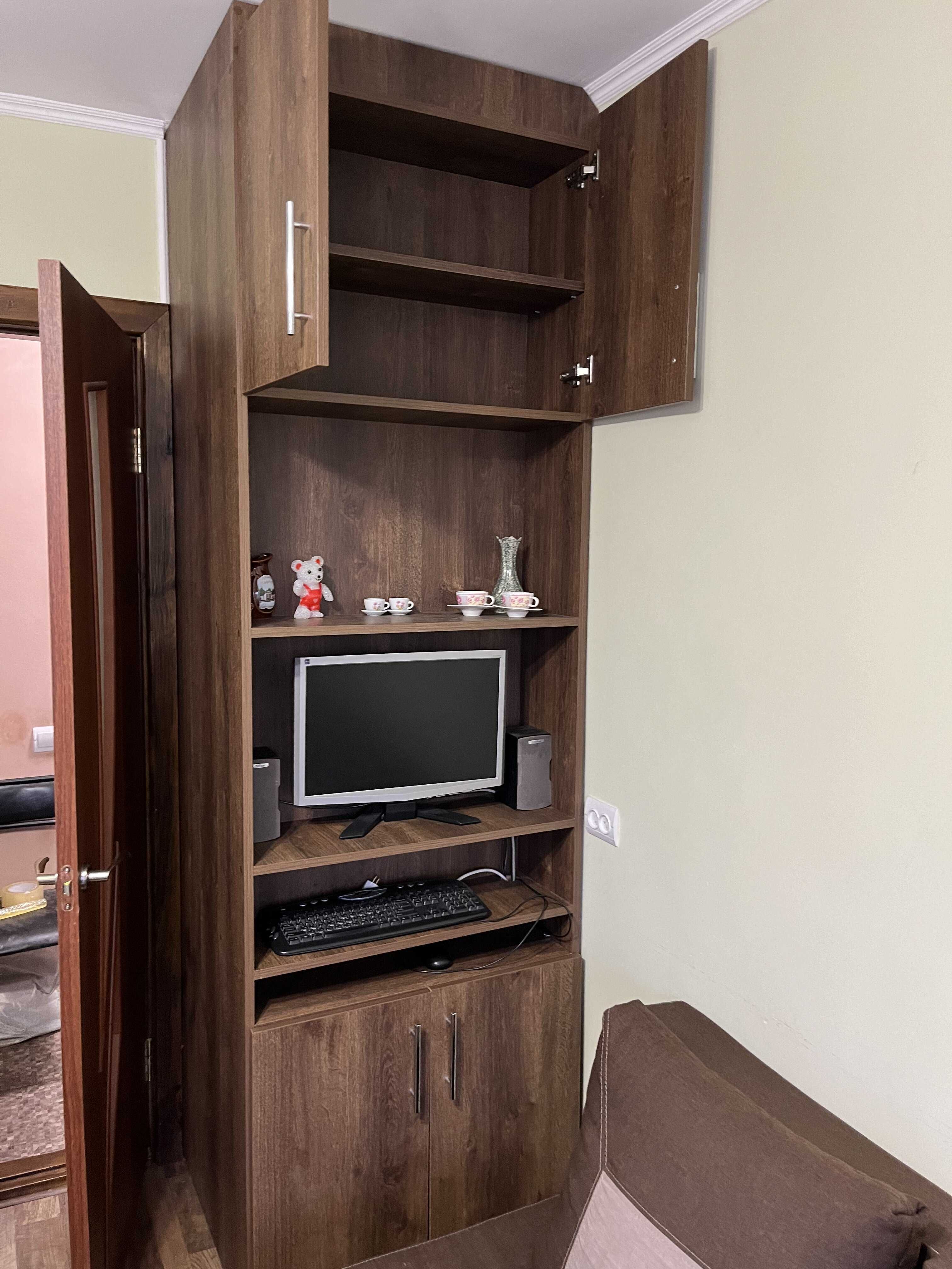 Продам 2-х сторонню шафу