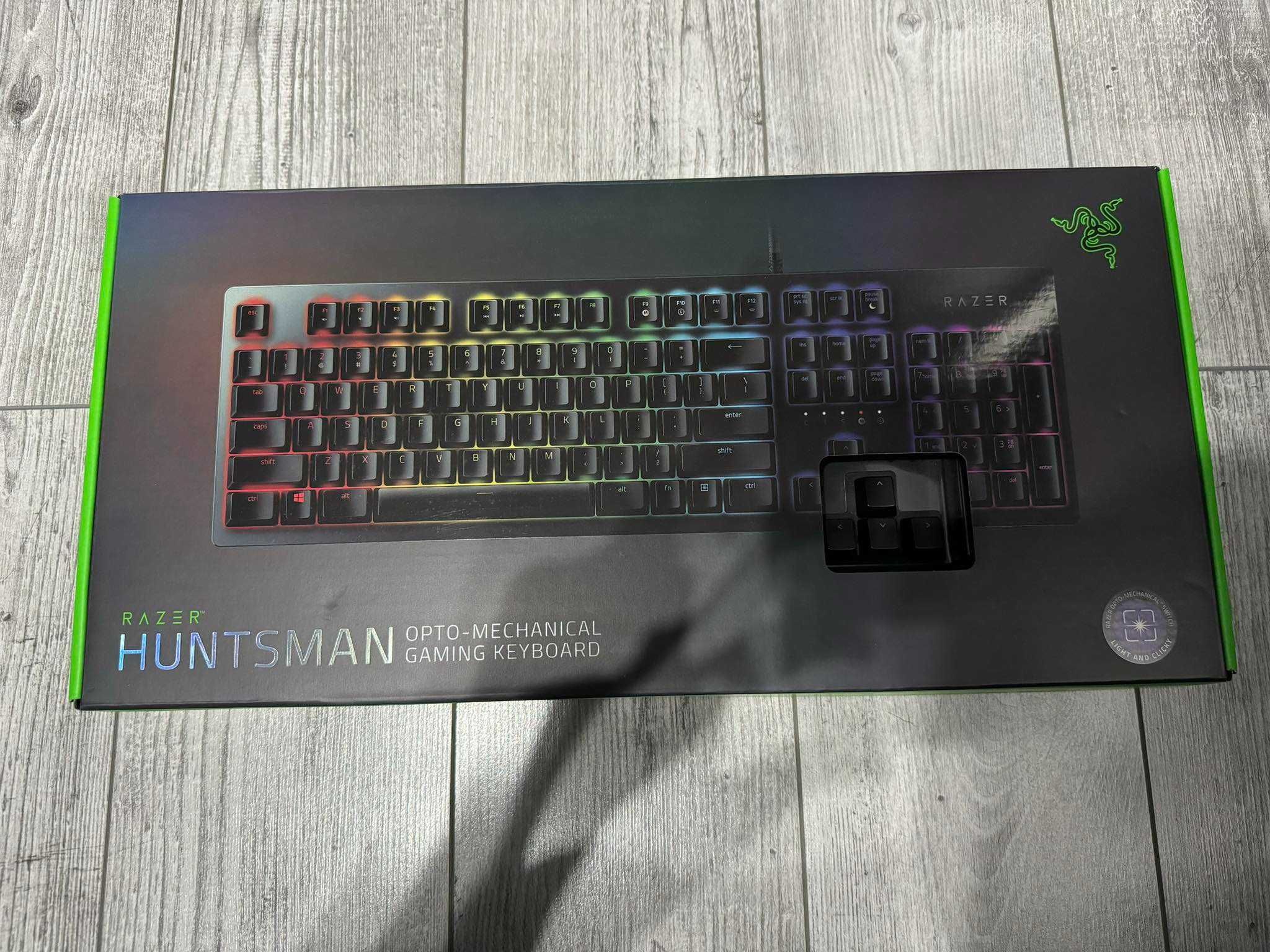 Razer Huntsman Clicky Optical Switch - Fioletowe przelaczniki RAZER