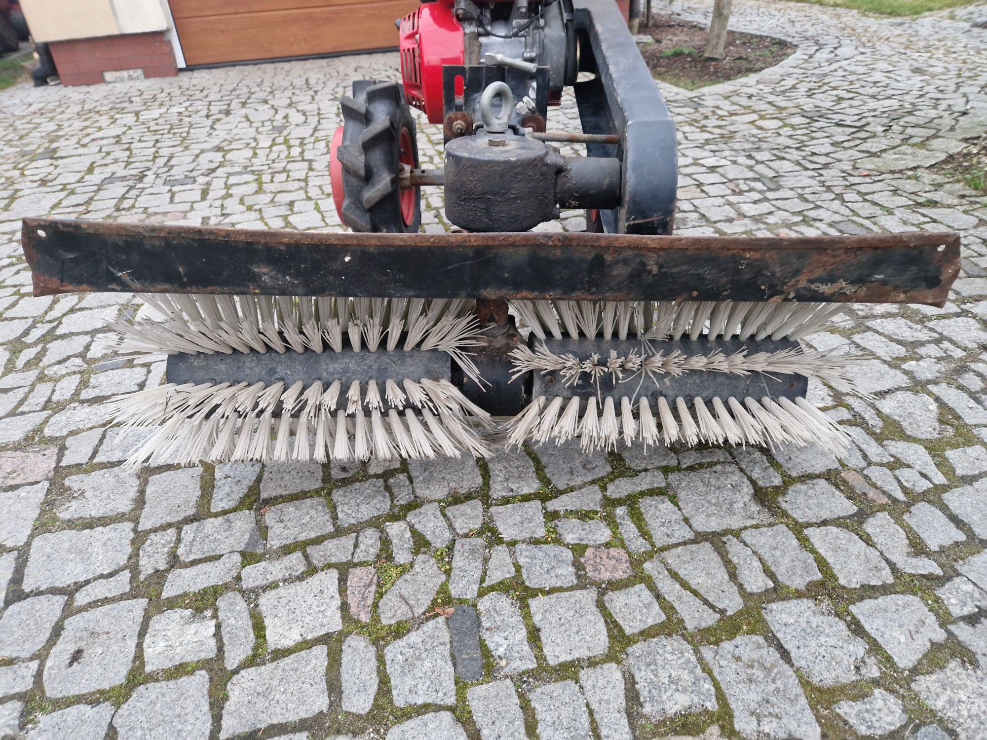 Zamiatarka do ciągnika jednoosiowego traktorka HONDA F560 F600