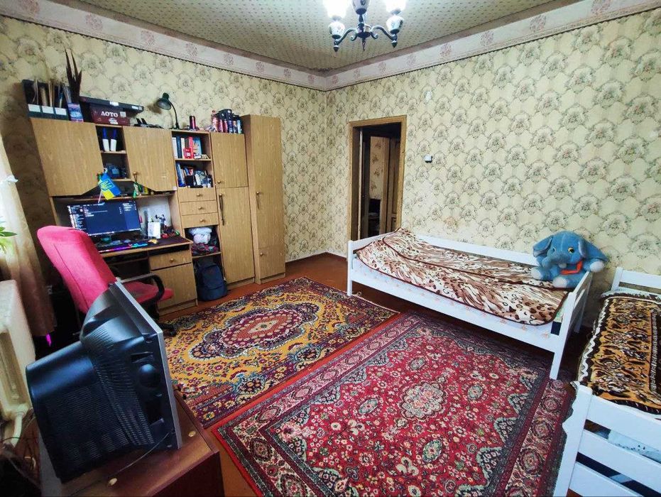 Продаж будинку по вул. Кубанська (р-н 20 лікарні та вул. Широка)