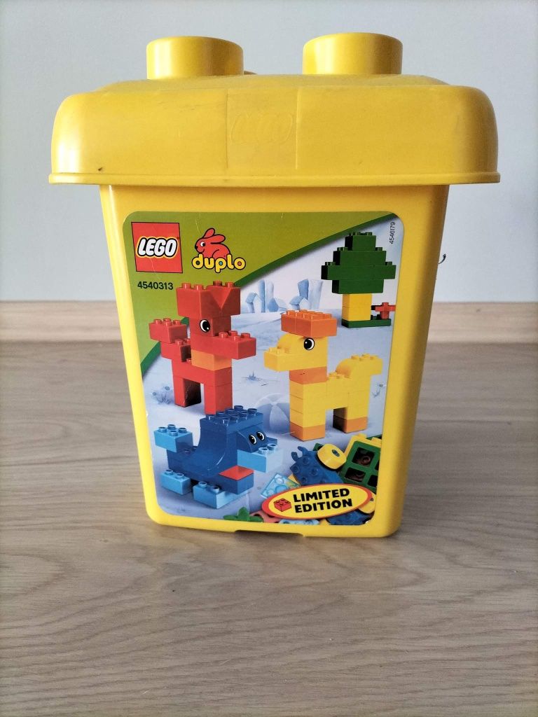 Lego duplo - klocki wraz z pojemnikiem