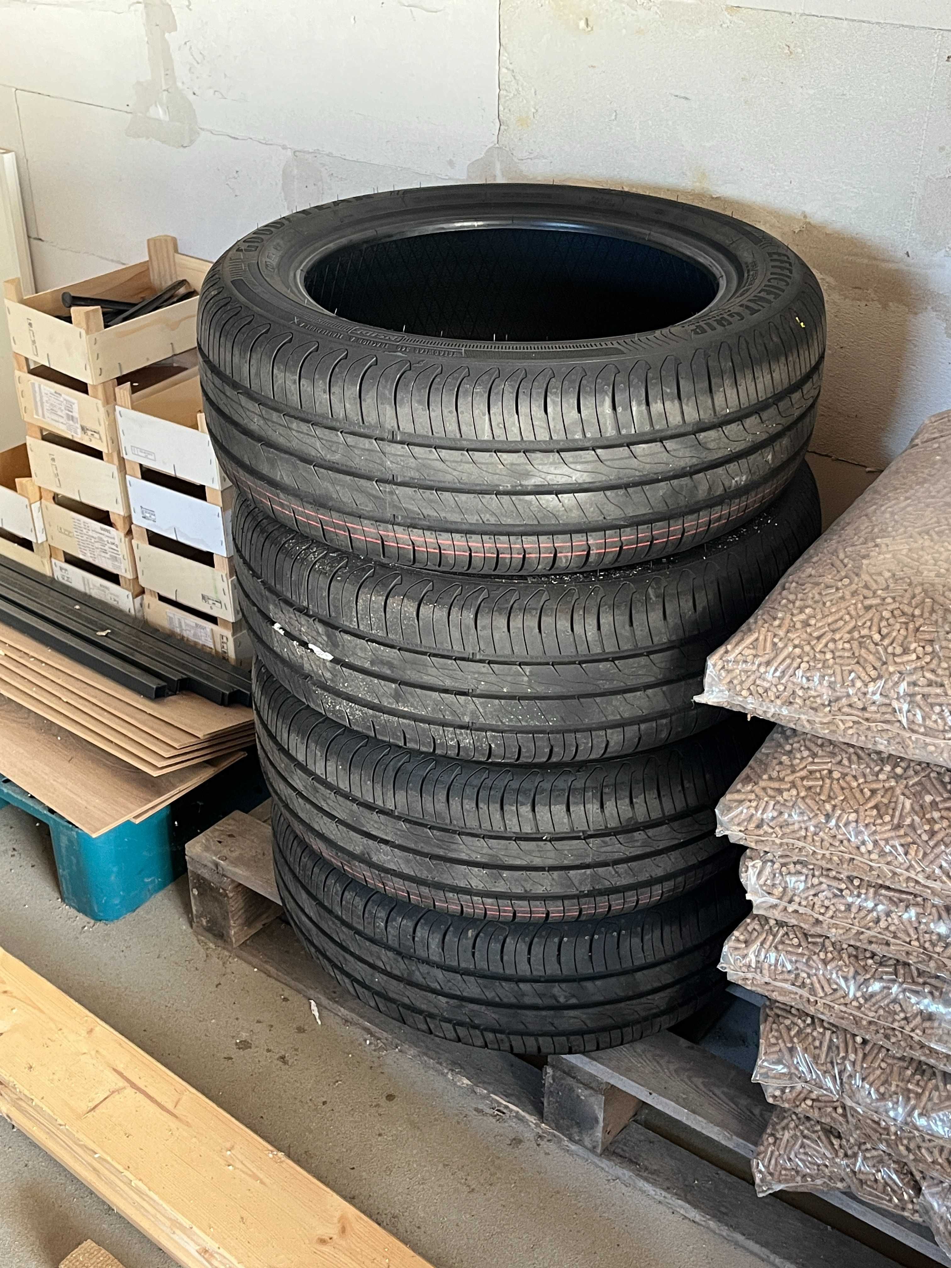 Opony letnie Goodyear Efficientgrip Performance 195/55 R16 87 H