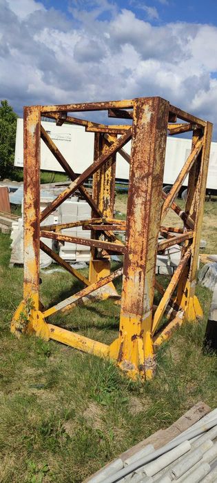 Żuraw wieżowy FM GRU 1250 cty