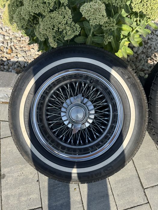 Felgi szprychowe z oponami
