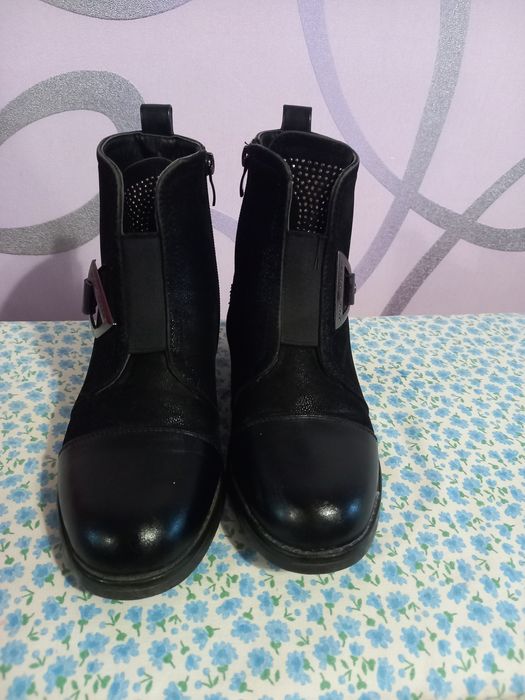 Ботінки 35р-р 22-22.5 устілка