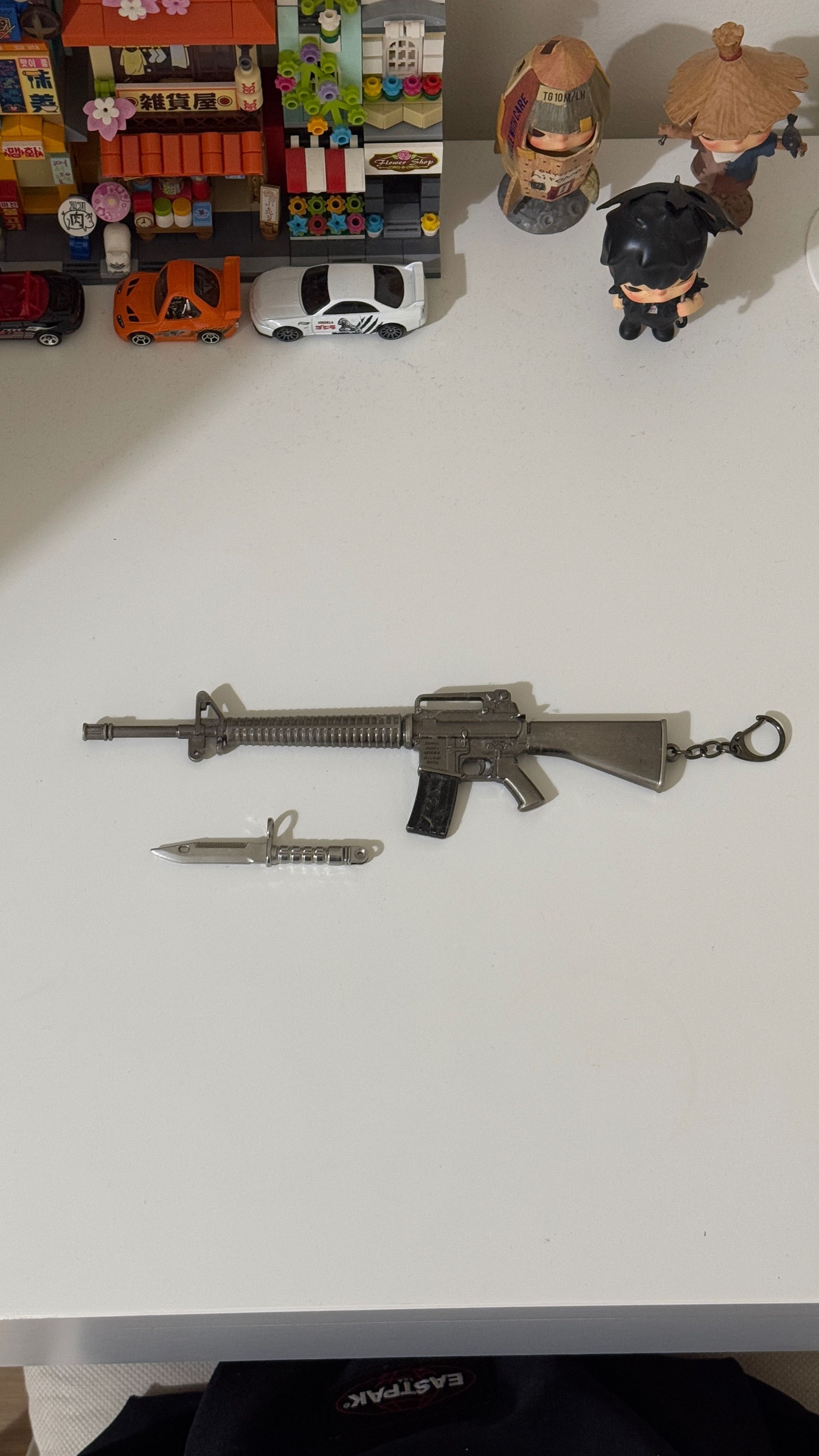 Porta-chaves Fuzil M16 + Faca