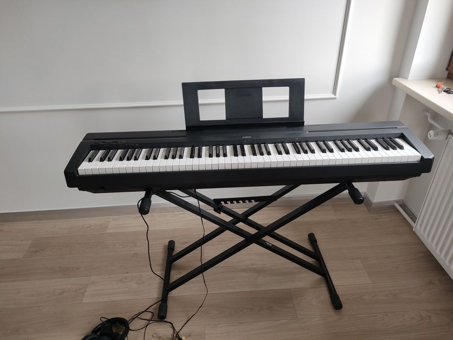 Sprzedam pianino Yamaha P-45