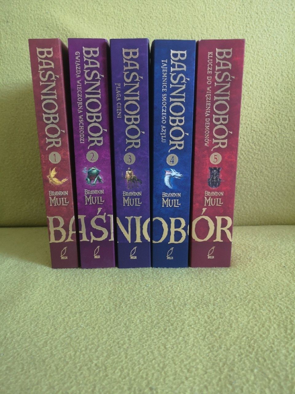 Baśniobór Brandon Mull pięć tomów cała seria wydanie specjalne