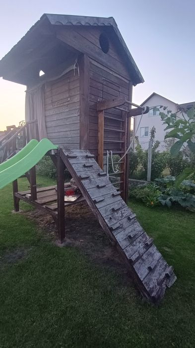 Дерев'яний будинок