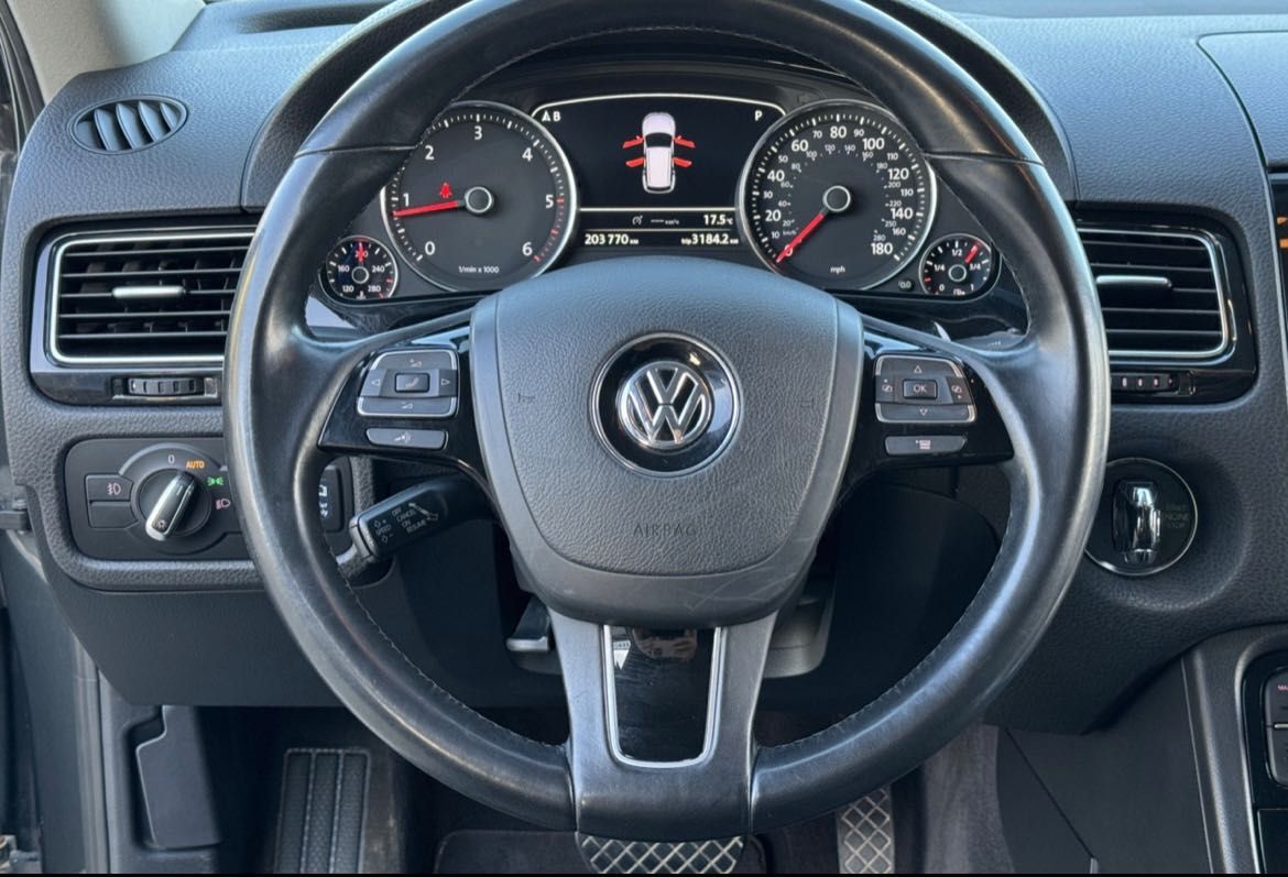 Volkswagen Touareg