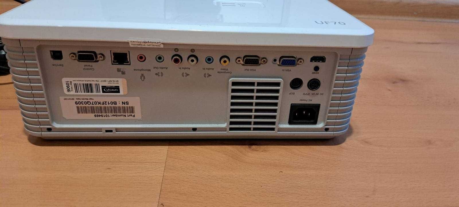 Projektor ultrakrótkoogniskowy SMART UF70 3000 ANSI HDMI - obraz 130"