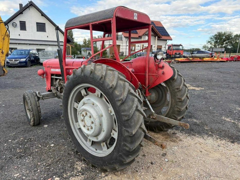 Massey -Ferguson 65
