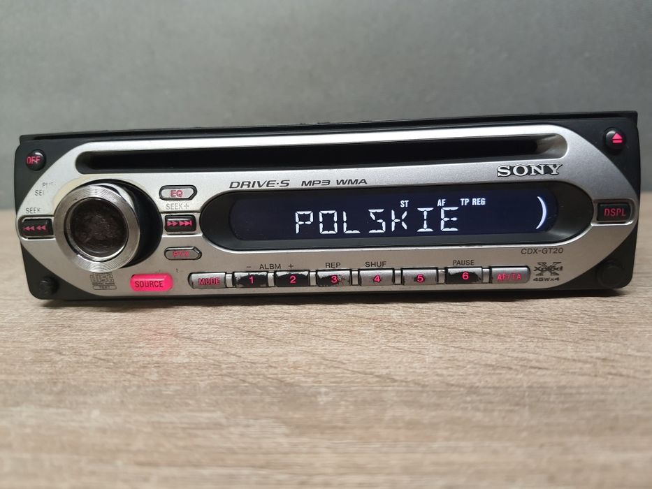Radio samochodowe SONY CD MP3 / CDX-GT20 4x45W podś. Czerwone Audi