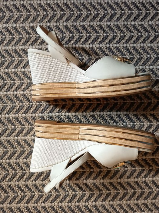 Sandálias liujo tamanho 37