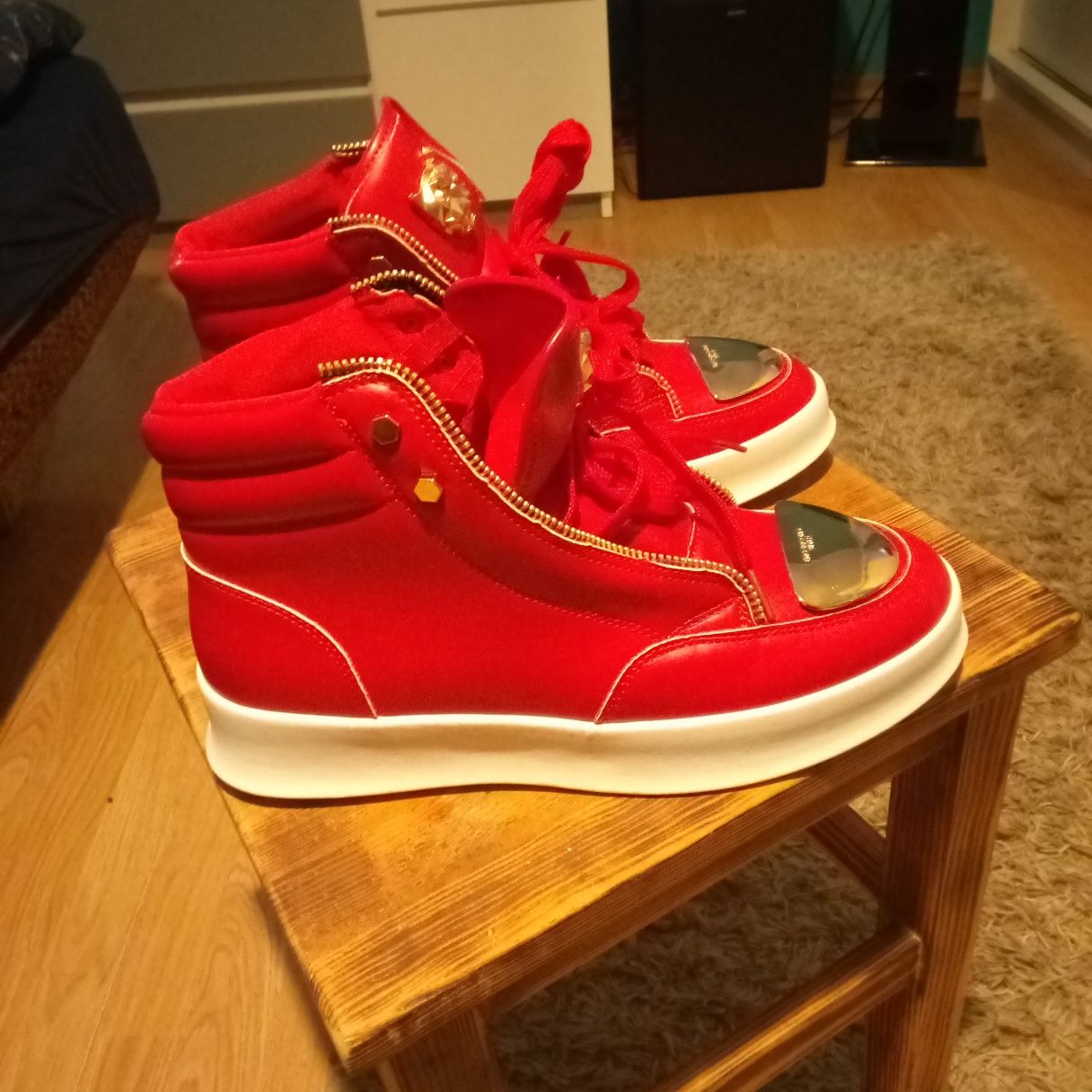 Piękne Wysokie skórzane Trampki męskie Czerwone NOWE!!Roz- 42-43. do U