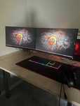 2 Monitory oraz uchwyt