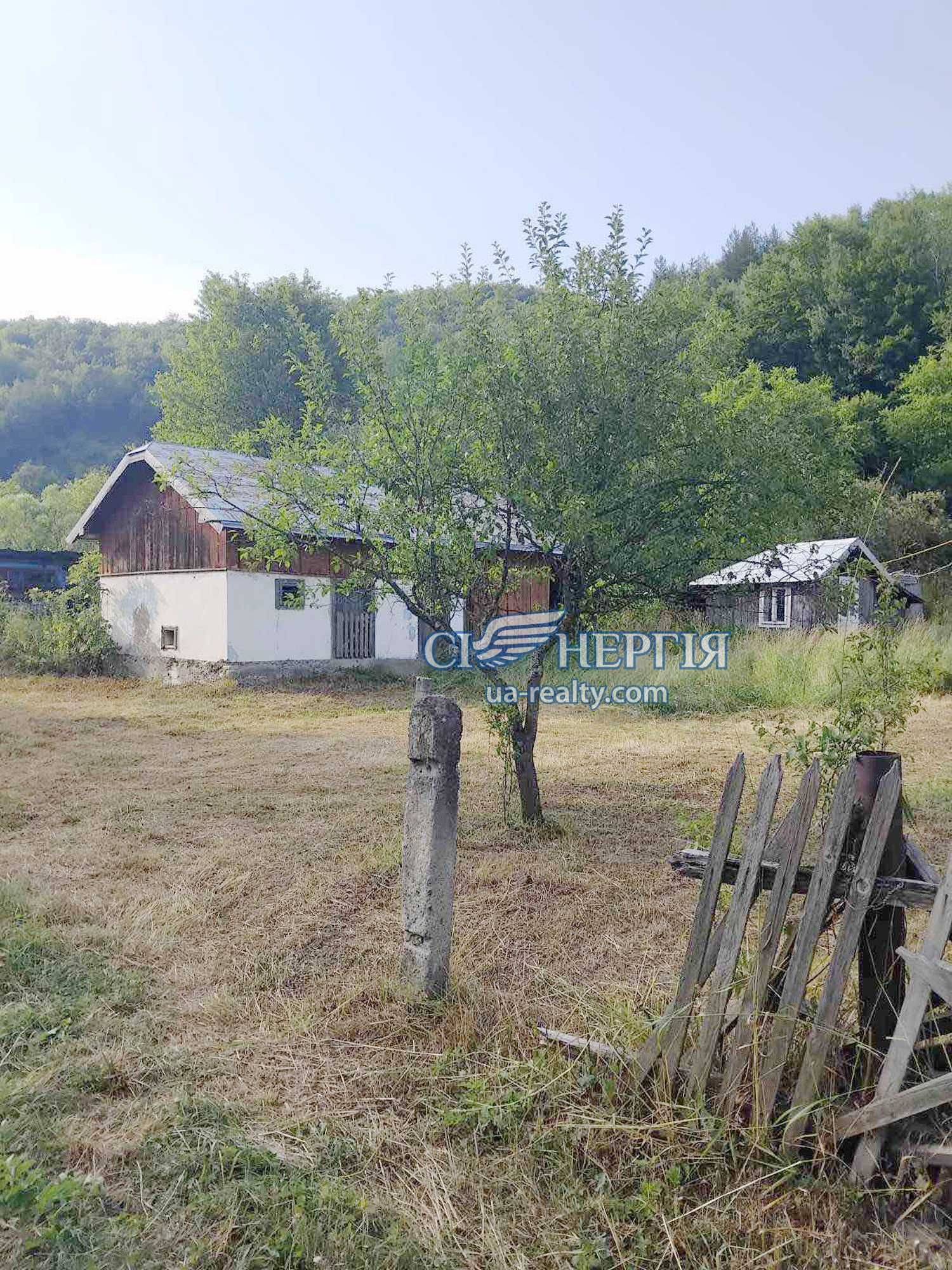 88 м.кв Малий Рожин Косівський район Івано-Франківська обл. 20,8 сот
