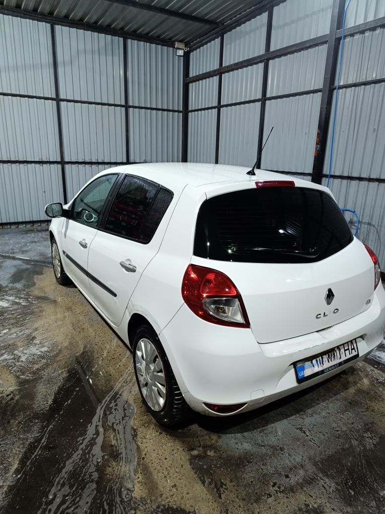 Renault clio 3 2011 рік