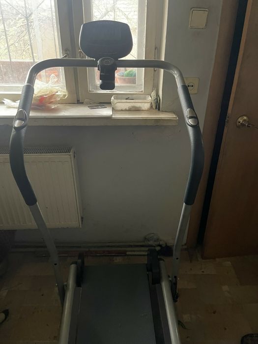 Бігова доріжка спортівна